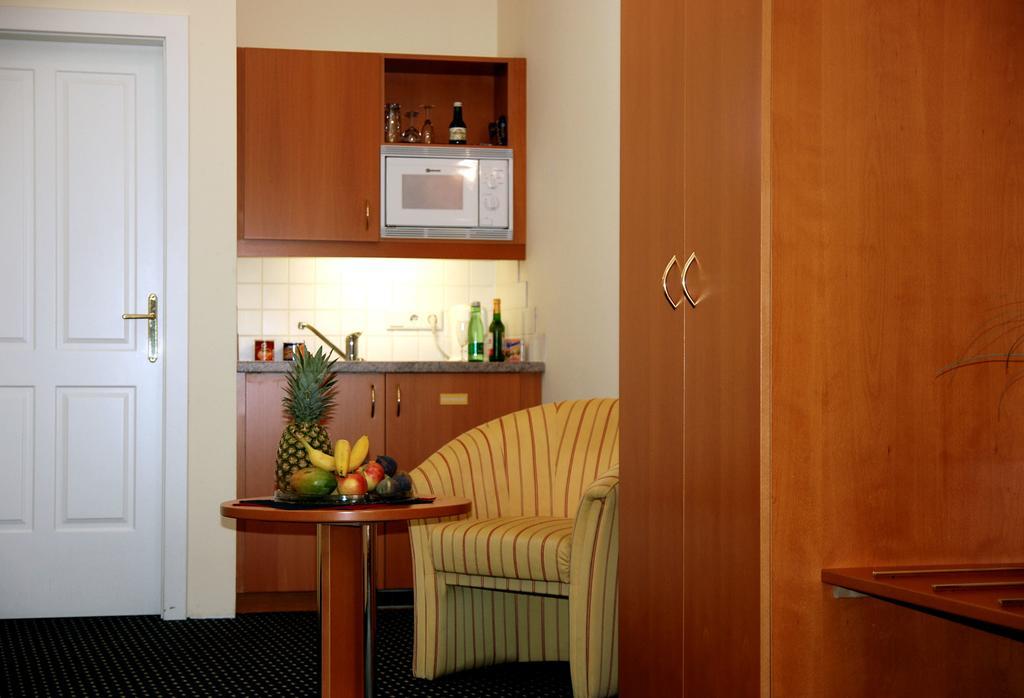 Hotel 900 M Zur Oper Wien
